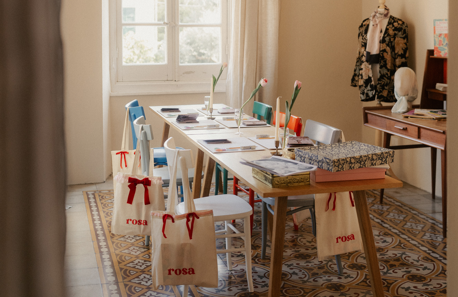 Disegna il tuo foulard — con Gatti Vintage
